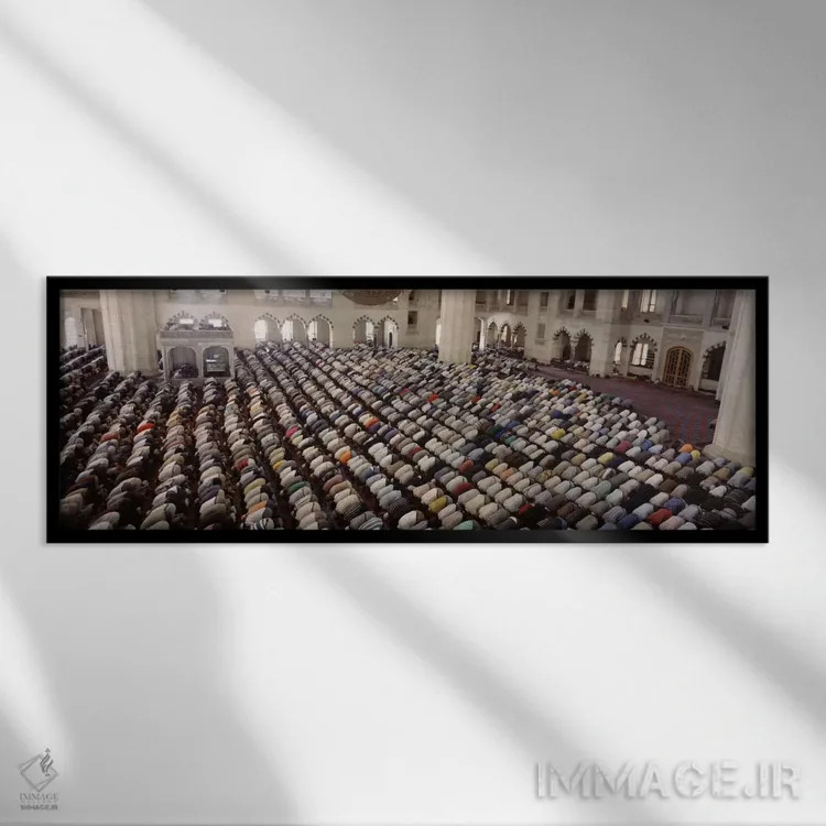 تابلو Edirne, Friday Noon Prayer at Selimiye Mosque" - "ترکیه، ادیرنه، نماز ظهر جمعه در مسجد سلیمیه" اثر پانورامیک ایمجز (استودیو عکاسی عریض) - نمای قابدار مشکی