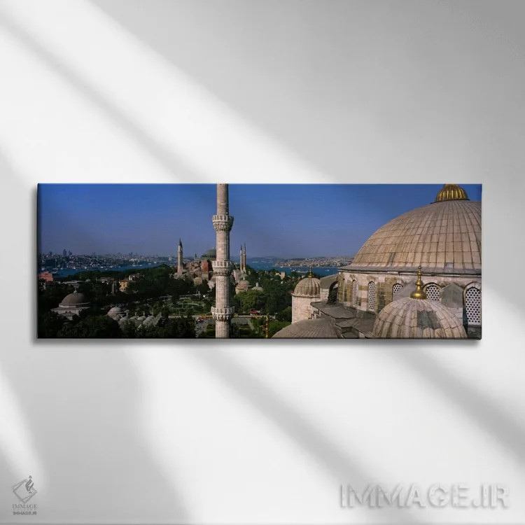 تابلو Istanbul, Turkey" - "نمای زاویه بلند از مسجد آیاصوفیا (مسجد ایاصوفیه) و مسجد سلطان احمد (مسجد آبی)، استانبول، ترکیه" اثر پانورامیک ایمجز (استودیو عکاسی عریض) - نمای روبهرو روی دیوار