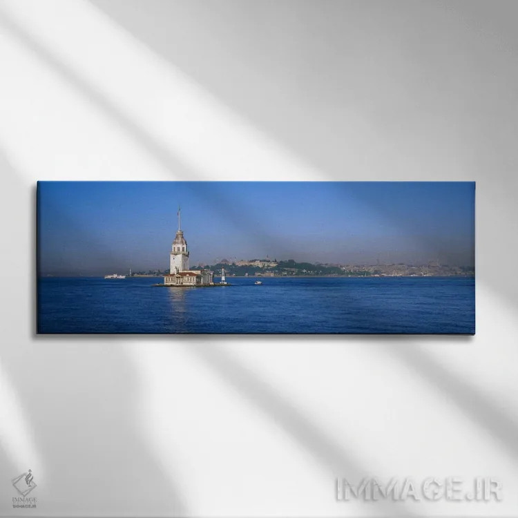 تابلو Blue Mosque, Istanbul, Turkey" - "فانوس دریایی در دریا با مسجد در پسزمینه، برج لیندر، مسجد آبی، استانبول، ترکیه" اثر پانورامیک ایمجز (استودیو عکاسی عریض) - نمای روبهرو روی دیوار