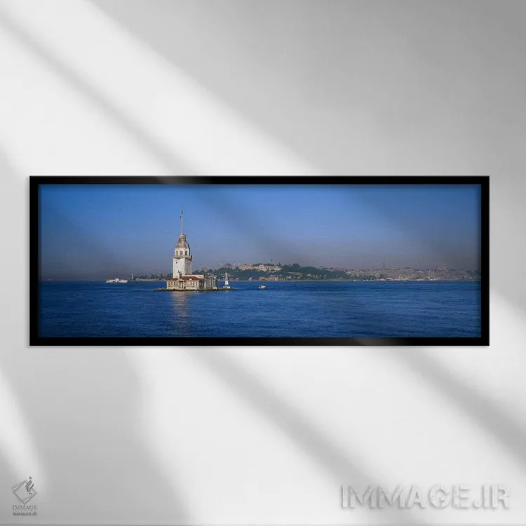 تابلو Blue Mosque, Istanbul, Turkey" - "فانوس دریایی در دریا با مسجد در پسزمینه، برج لیندر، مسجد آبی، استانبول، ترکیه" اثر پانورامیک ایمجز (استودیو عکاسی عریض) - نمای قابدار مشکی