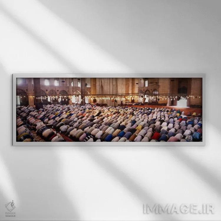 تابلو Suleymanie Mosque, Istanbul, Turkey" - "جمعیت در حال نماز در مسجد، مسجد سلیمانی، استانبول، ترکیه" اثر پانورامیک ایمجز (استودیو عکاسی عریض) - نمای قابدار سفید