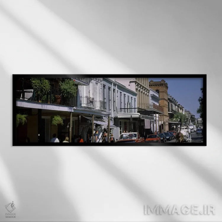 تابلو French Quarter, New Orleans, Louisiana, USA" - "ساختمانها در یک شهر، محله فرانسوی، نیو اورلئانز، لوئیزیانا، ایالات متحده آمریکا" اثر پانورامیک ایمجز (استودیو عکاسی عریض) - نمای قابدار مشکی
