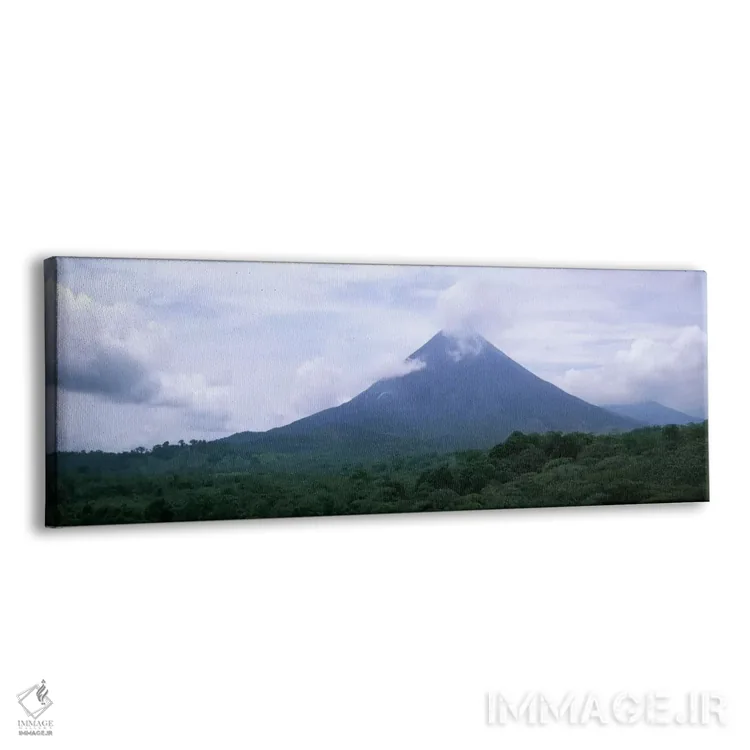 تابلو ابرها بر فراز قله یک کوه، آتشفشان آرنال، استان آلاجولا، کاستاریکا اثر پانورامیک ایمجز (استودیو عکاسی عریض) - نمای پرسپکتیو محصول