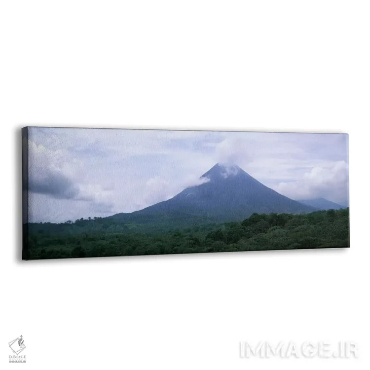 تابلو ابرها بر فراز قله یک کوه، آتشفشان آرنال، استان آلاجولا، کاستاریکا اثر پانورامیک ایمجز (استودیو عکاسی عریض) - نمای پرسپکتیو محصول