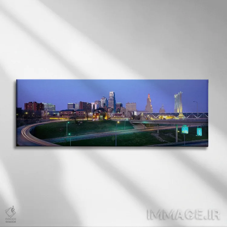 تابلو ساختمانها در یک شهر، کانزاس سیتی، میزوری، ایالات متحده اثر پانورامیک ایمجز (استودیو عکاسی عریض) - نمای روبهرو روی دیوار