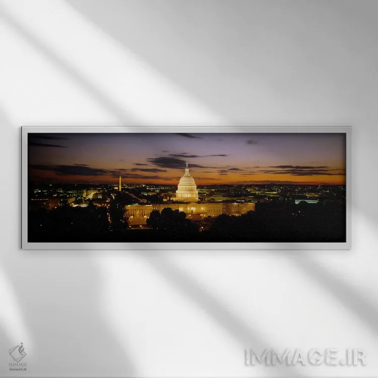 تابلو ساختمان دولتی روشنشده در شب، ساختمان کنگره ایالات متحده، واشنگتن دی سی، ایالات متحده اثر پانورامیک ایمجز (استودیو عکاسی عریض) - نمای قابدار سفید