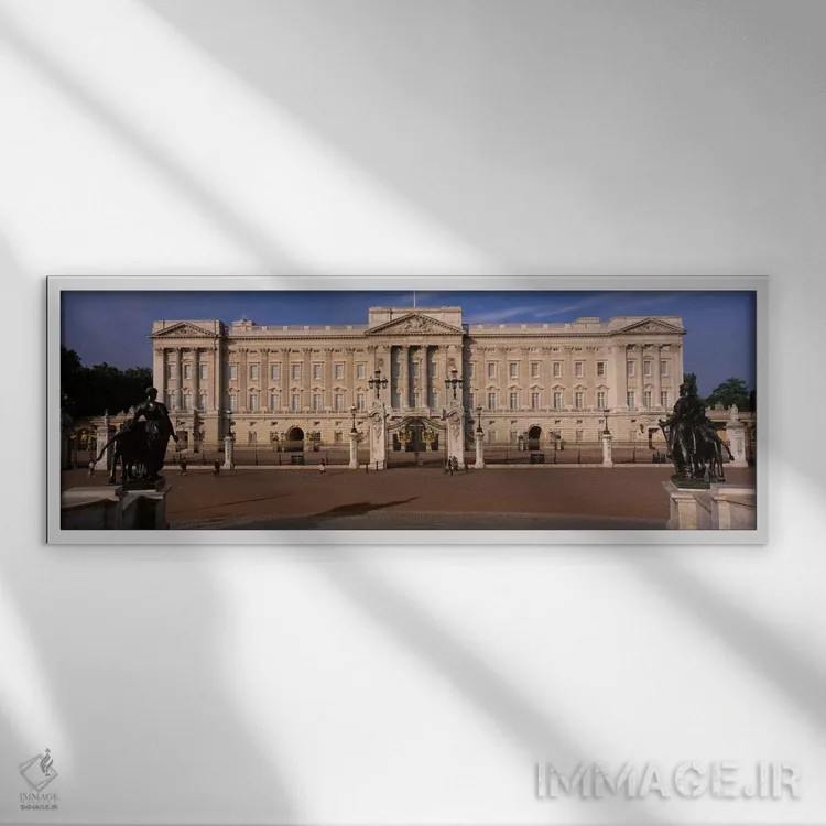 تابلو نمای جلویی شرق، کاخ باکینگهام، لندن، انگلستان، بریتانیا اثر پانورامیک ایمجز (استودیو عکاسی عریض) - نمای قابدار سفید