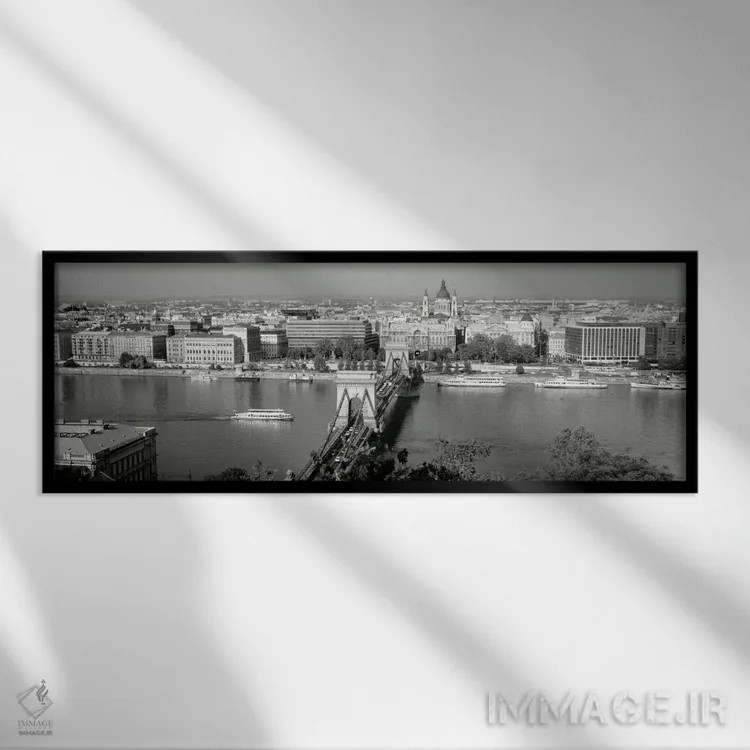 تابلو پل زنجیری روی رودخانه دانوب، بوداپست، مجارستان اثر پانورامیک ایمجز (استودیو عکاسی عریض) - نمای قابدار مشکی