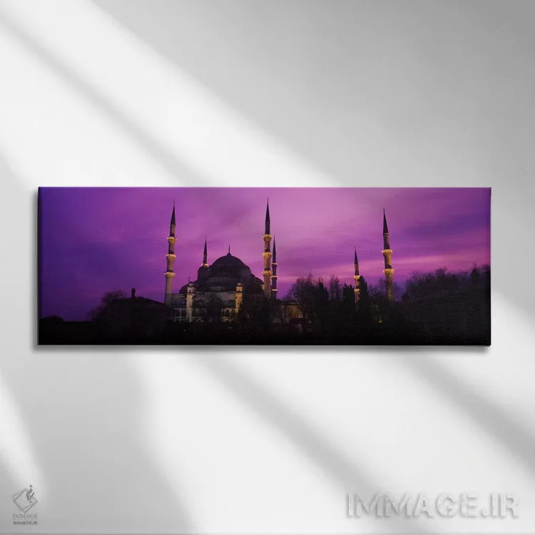 تابلو مسجد روشن شده در غروب، مسجد آبی، استانبول، ترکیه #۲ اثر پانورامیک ایمجز (استودیو عکاسی عریض) - نمای روبهرو روی دیوار