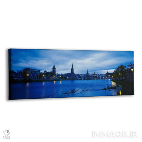 تابلو معماری کنار رودخانه، اینورنس، اسکاتلند، پادشاهی متحد اثر پانورامیک ایمجز (استودیو عکاسی عریض) - نمای پرسپکتیو محصول