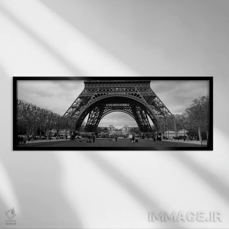 تابلو نمای پایین از یک برج، برج ایفل، پاریس، فرانسه اثر پانورامیک ایمجز (استودیو عکاسی عریض) - نمای قابدار مشکی