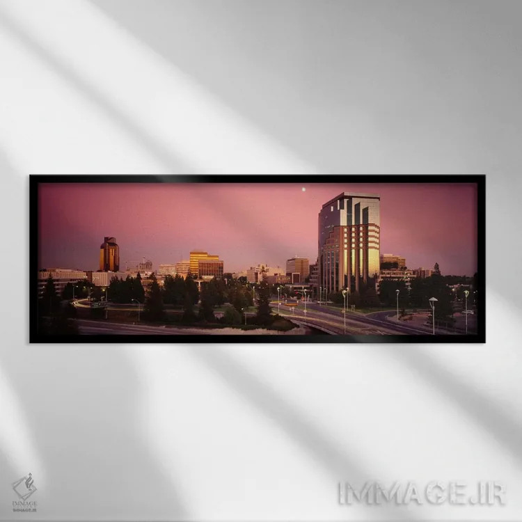 تابلو ساختمانها در یک شهر، ساکرامنتو، کالیفرنیا، ایالات متحده آمریکا اثر پانورامیک ایمجز (استودیو عکاسی عریض) - نمای قابدار مشکی