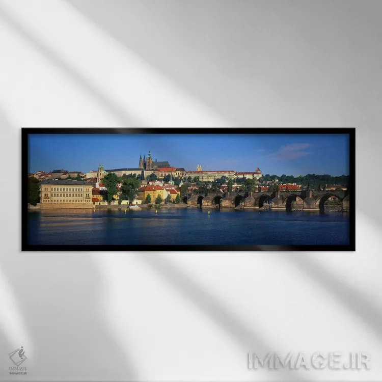تابلو رودخانه ویتاوا، پل چارلز، پراگ، جمهوری چک اثر پانورامیک ایمجز (استودیو عکاسی عریض) - نمای قابدار مشکی
