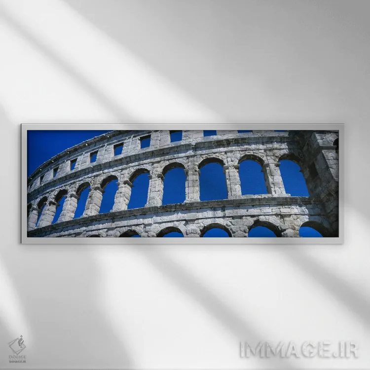 تابلو آمفیتئاتر رومی، پولا، کرواسی اثر پانورامیک ایمجز (استودیو عکاسی عریض) - نمای قابدار سفید