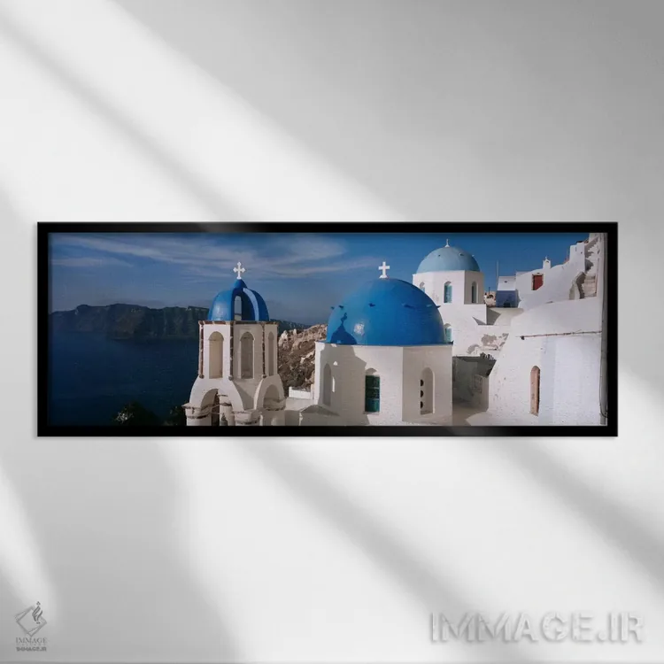 تابلو نمای زاویه بالا از یک کلیسا، کلیسای آناستاسیوس، فیرات، سانتورینی، یونان اثر پانورامیک ایمجز (استودیو عکاسی عریض) - نمای قابدار مشکی