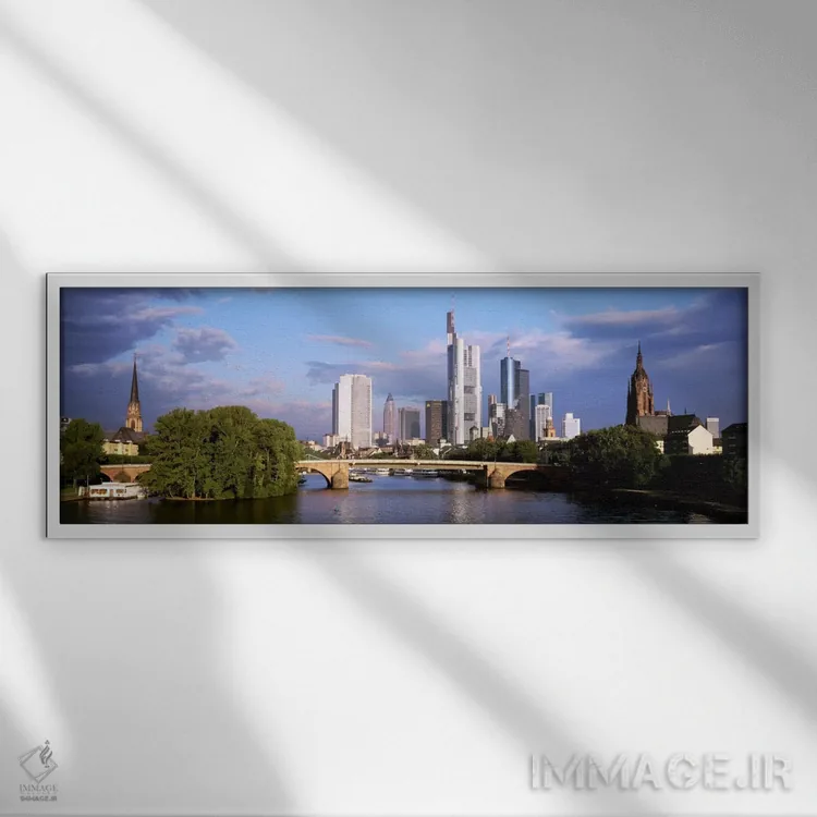 تابلو نمای شهری از رودخانه اصلی، فرانکفورت، هسه، آلمان اثر پانورامیک ایمجز (استودیو عکاسی عریض) - نمای قابدار سفید