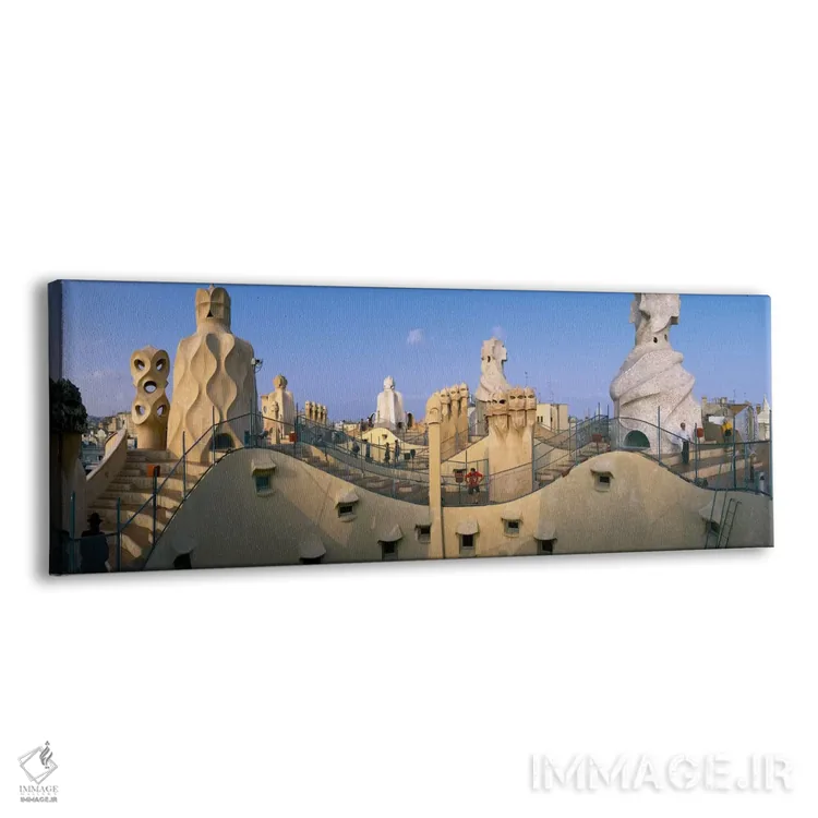 تابلو "کازا میلا، بارسلونا، اسپانیا" اثر پانورامیک ایمجز (استودیو عکاسی عریض) - نمای پرسپکتیو محصول