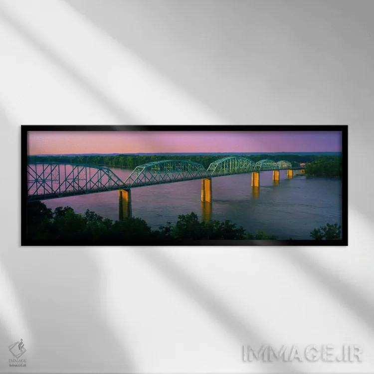 تابلو "پل چمپ کلارک در غروب، لوئیزیانا، میسوری، ایالات متحده آمریکا" اثر پانورامیک ایمجز (استودیو عکاسی عریض) - نمای قابدار مشکی