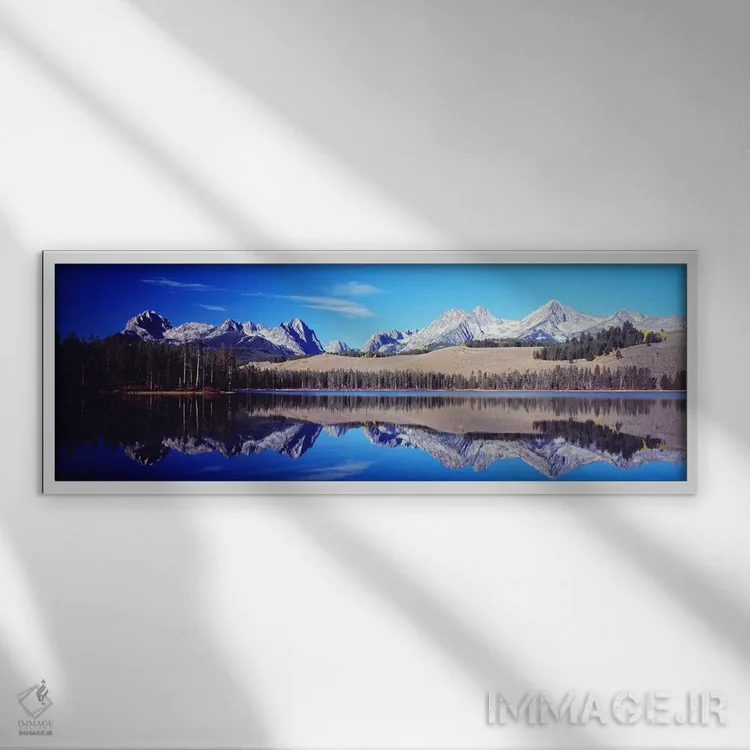 تابلو "دریاچه ماهی قرمز کوچک، کوههای آیداهو، ایالات متحده آمریکا" اثر پانورامیک ایمجز (استودیو عکاسی عریض) - نمای قابدار سفید