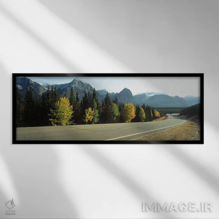 تابلو جاده، آلبرتا، کانادا اثر پانورامیک ایمجز (استودیو عکاسی عریض) - نمای قابدار مشکی
