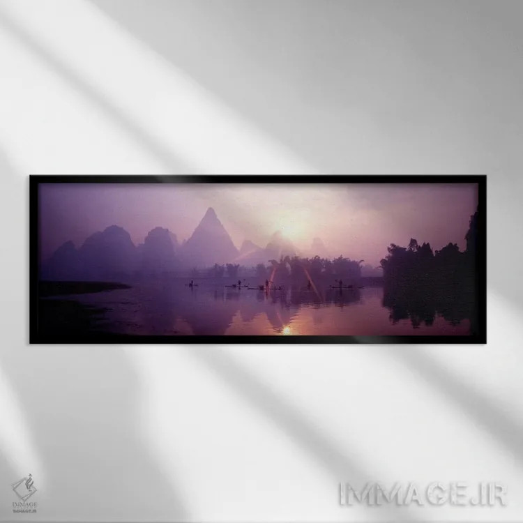 تابلو Li River, Guilin, Guangxi Zhuang Autonomous Region, China,ماهیگیری در اولین نور صبح، رود لی، گویلین، منطقه خودمختار گوانگشی ژوانگ، چین اثر پانورامیک ایمجز (استودیو عکاسی عریض) - نمای قابدار مشکی