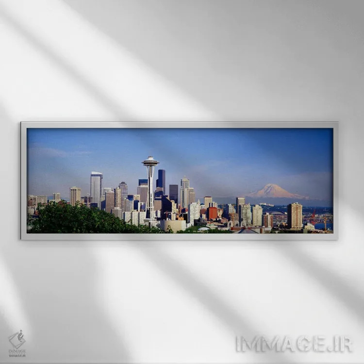 تابلو Seattle, King County, Washington, USA,منظرهٔ افق مرکز شهر با کوه رینیه در دوردست، سیاتل، شهرستان کینگ، واشینگتن، آمریکا اثر پانورامیک ایمجز (استودیو عکاسی عریض) - نمای قابدار سفید