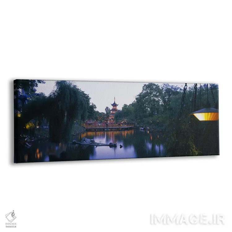 تابلو Tivoli Gardens, Copenhagen, Denmark,پاگودا روشنشده در غروب، باغ تیوولی، کپنهاگ، دانمارک اثر پانورامیک ایمجز (استودیو عکاسی عریض) - نمای پرسپکتیو محصول