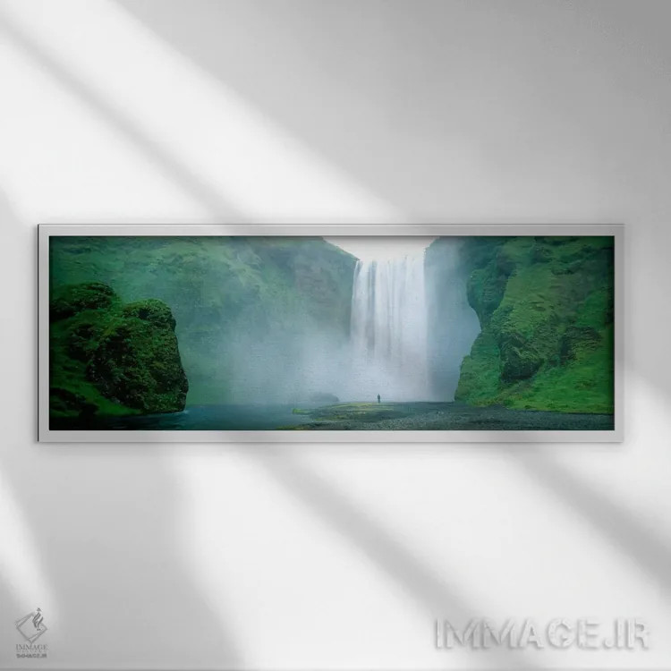 تابلو Skogafoss, Iceland,تماشاگر تنها، آبشار اسکوگافوس، ایسلند اثر پانورامیک ایمجز (استودیو عکاسی عریض) - نمای قابدار سفید