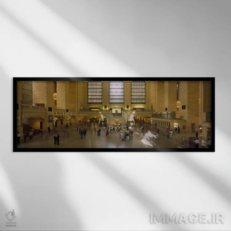 تابلو Manhattan, New York City, New York State, USA,گروهی از افراد در ایستگاه مترو، ایستگاه گرند سنترال، منهتن، نیویورک، ایالت نیویورک، آمریکا اثر پانورامیک ایمجز (استودیو عکاسی عریض) - نمای قابدار مشکی