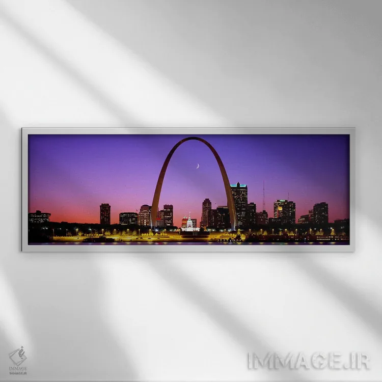 تابلو St. Louis, Missouri, USA,طاق نماباور سنت لوئیس و افق مرکز شهر، میسوری، آمریکا اثر پانورامیک ایمجز (استودیو عکاسی عریض) - نمای قابدار سفید