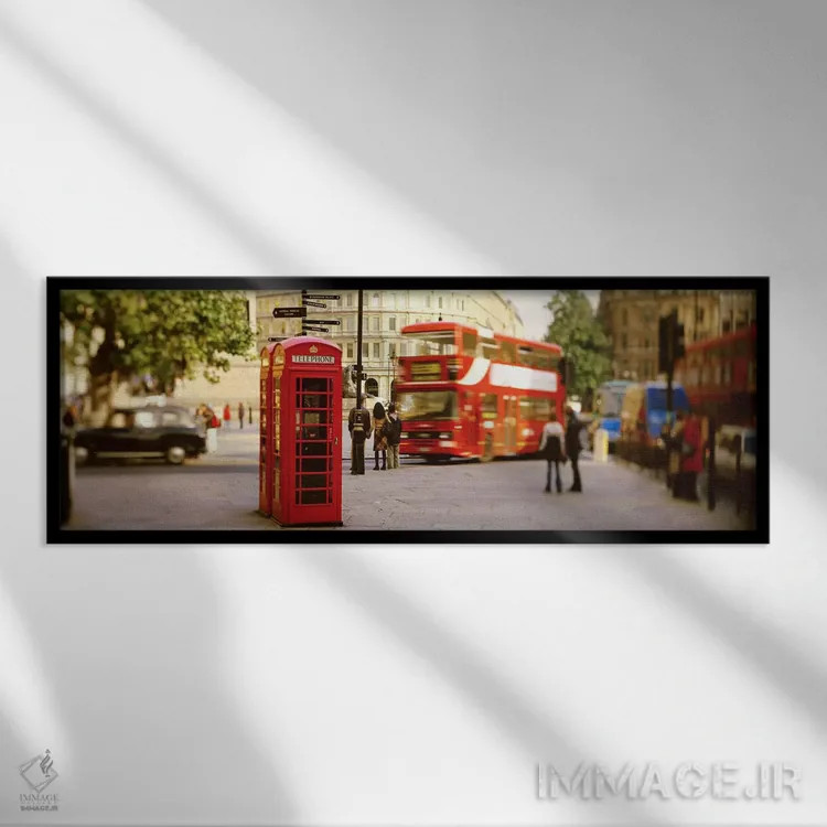 تابلو Trafalgar Square, London, England, United Kingdom,کیوسک تلفن قرمز، میدان ترافالگار، لندن، انگلستان، بریتانیا اثر پانورامیک ایمجز (استودیو عکاسی عریض) - نمای قابدار مشکی