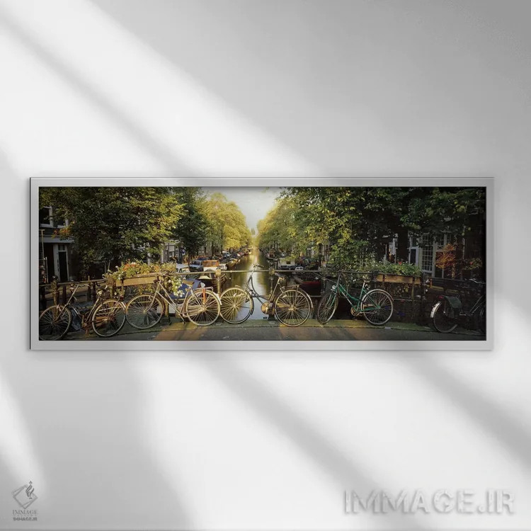 تابلو Amsterdam, Netherlands,ردیفی از دوچرخهها، آمستردام، هلند اثر پانورامیک ایمجز (استودیو عکاسی عریض) - نمای قابدار سفید