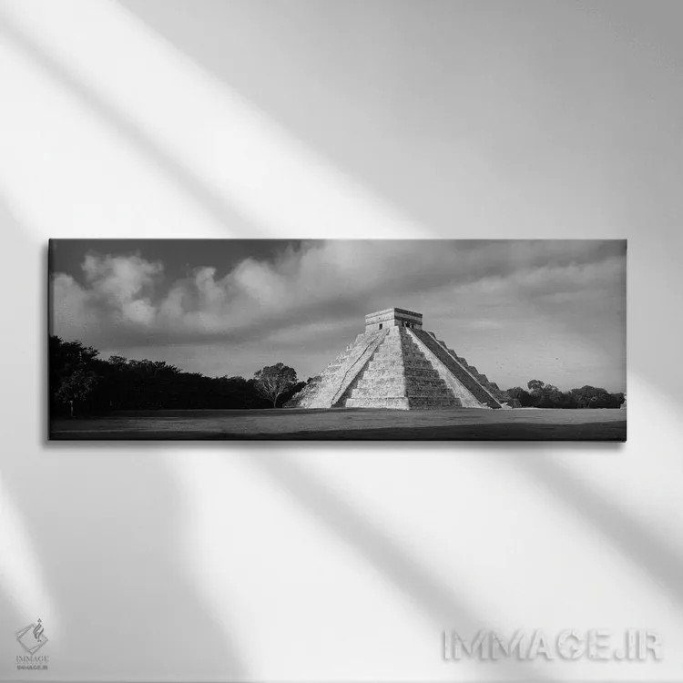تابلو Kukulkan Pyramid, Chichen Itza, Yucatan, Mexico (black & white),هرم کوکولکان در چیچن ایتزا، یوکاتان، مکزیک (سیاه و سفید) اثر پانورامیک ایمجز (استودیو عکاسی عریض) - نمای روبهرو روی دیوار