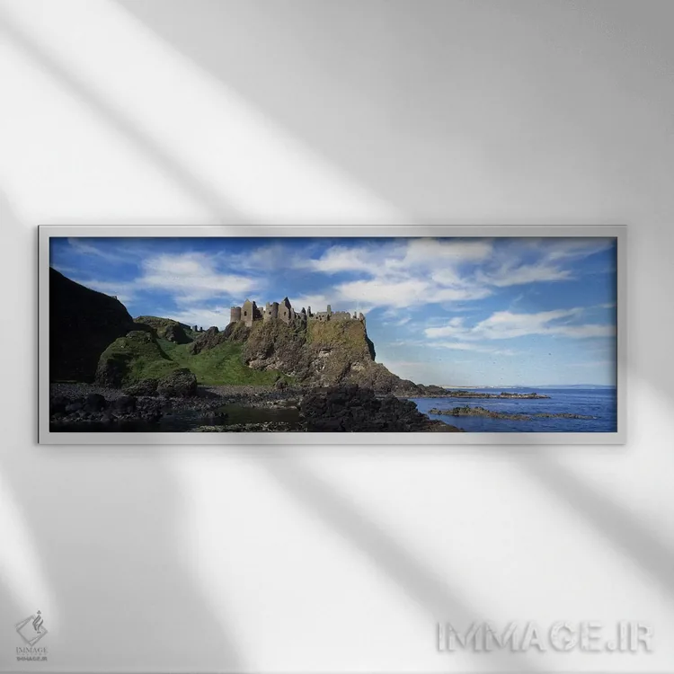 تابلو County Antrim, Northern Ireland, United Kingdom,قلعه دانلوس، شهرستان انتریم، ایرلند شمالی، بریتانیا اثر پانورامیک ایمجز (استودیو عکاسی عریض) - نمای قابدار سفید