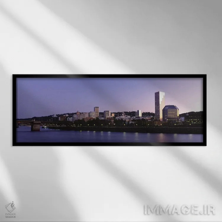 تابلو Portland, Oregon, USA #2,ساختمانهای کنار آب، پورتلند، اورگان، ایالات متحده آمریکا (۲) اثر پانورامیک ایمجز (استودیو عکاسی عریض) - نمای قابدار مشکی