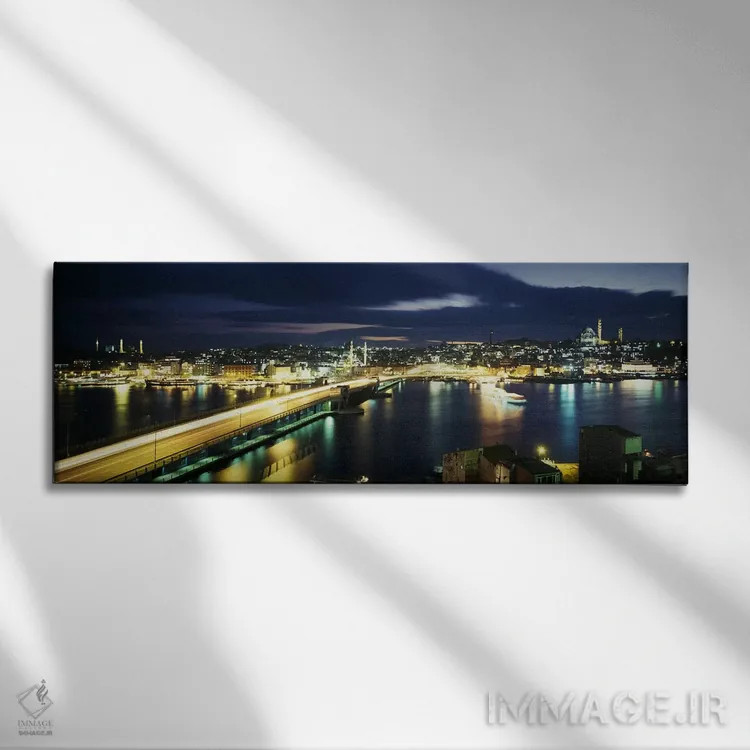 تابلو Istanbul, Turkey,پل گالاتا در شب، استانبول، ترکیه اثر پانورامیک ایمجز (استودیو عکاسی عریض) - نمای روبهرو روی دیوار