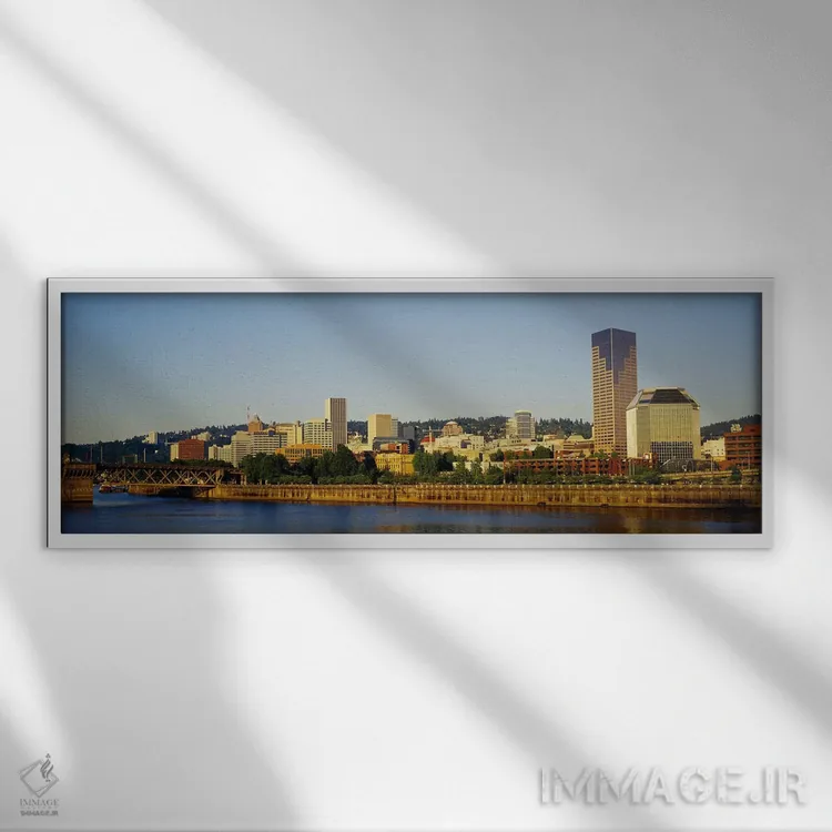 تابلو Portland, Oregon, USA #4,ساختمانهای کنار آب، پورتلند، اورگان، ایالات متحده آمریکا (۴) اثر پانورامیک ایمجز (استودیو عکاسی عریض) - نمای قابدار سفید