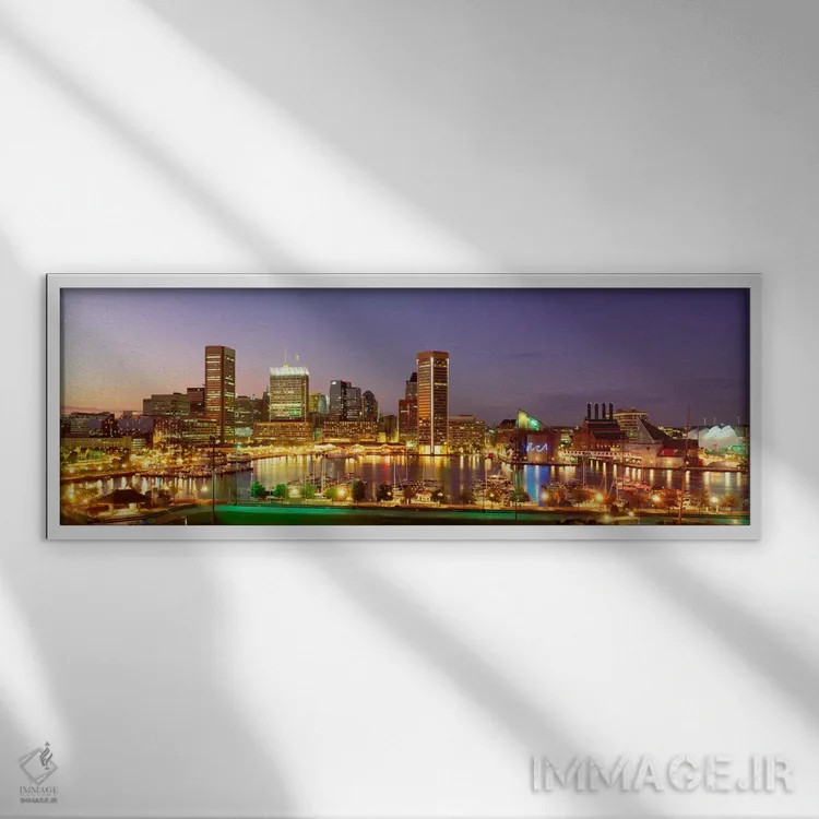تابلو Maryland, Baltimore, City at night viewed from Federal Hill Park,آمریکا، مریلند، بالتیمور، شهر در شب از نمای پارک فدرال هیل اثر پانورامیک ایمجز (استودیو عکاسی عریض) - نمای قابدار سفید