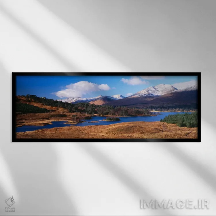 تابلو Argyll and Bute, Scotland, United Kingdom,منظره دامنه کوه با نمای دریاچه توللا، آرگیل و بیوت، اسکاتلند، بریتانیا اثر پانورامیک ایمجز (استودیو عکاسی عریض) - نمای قابدار مشکی