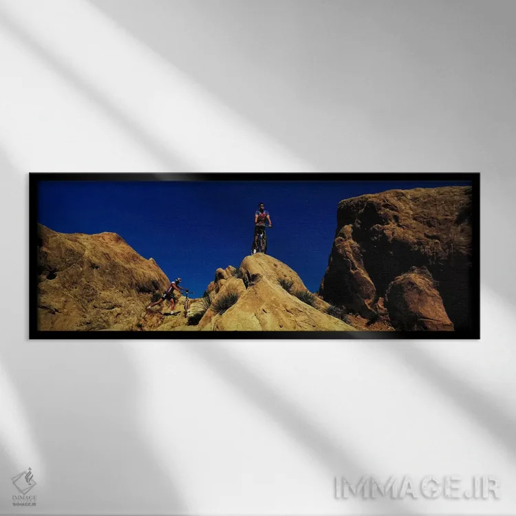 تابلو دوچرخهسواران کوهستان، کالیفرنیا، آمریکا اثر پانورامیک ایمجز (استودیو عکاسی عریض) - نمای قابدار مشکی