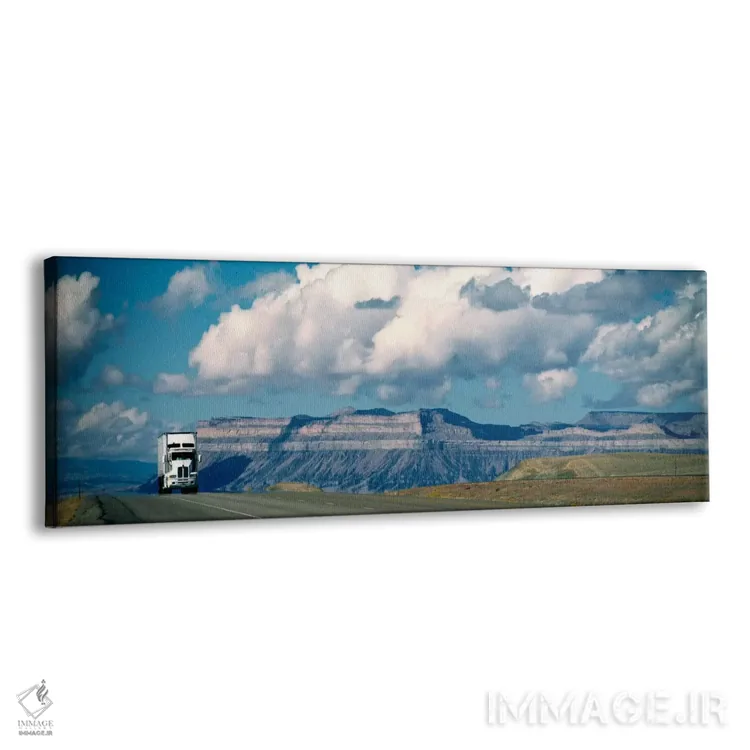 تابلو Green River, Utah, USA,کامیون تک‌رو در بزرگراه ۷۰، گرین ریور، یوتا، ایالات متحده آمریکا اثر پانورامیک ایمجز (استودیو عکاسی عریض) - نمای پرسپکتیو محصول
