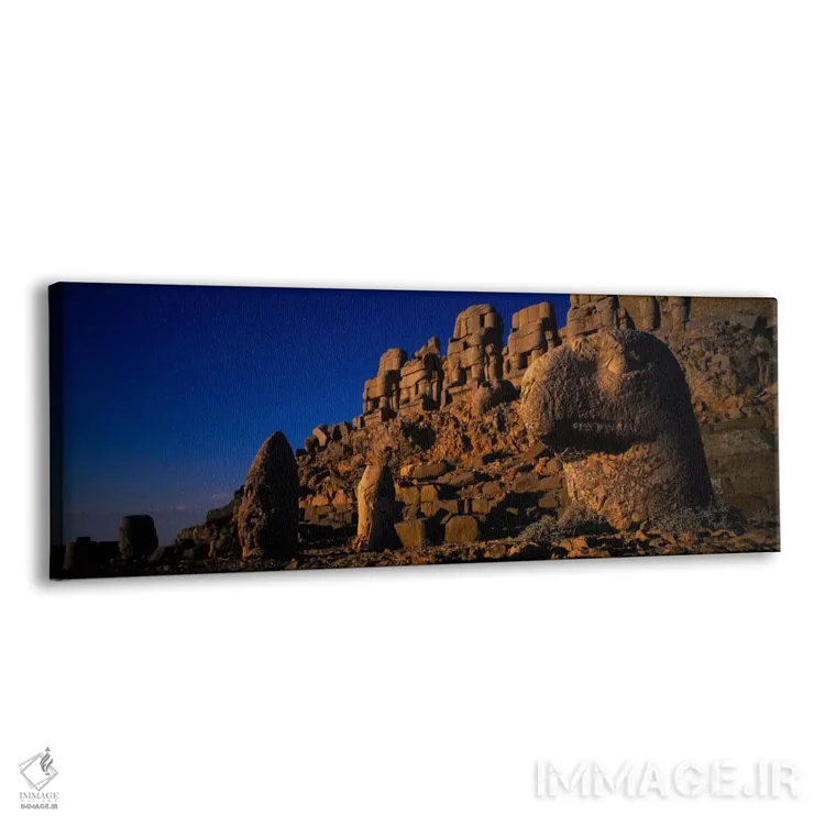 تابلو Mount Nemrut, Nemrud Dagh, Cappadocia, Antolia, Turkey,سنگها روی صخره، کوه نمرود، نمرود داغ، کاپادوکیا، آناتولی، ترکیه اثر پانورامیک ایمجز (استودیو عکاسی عریض) - نمای پرسپکتیو محصول