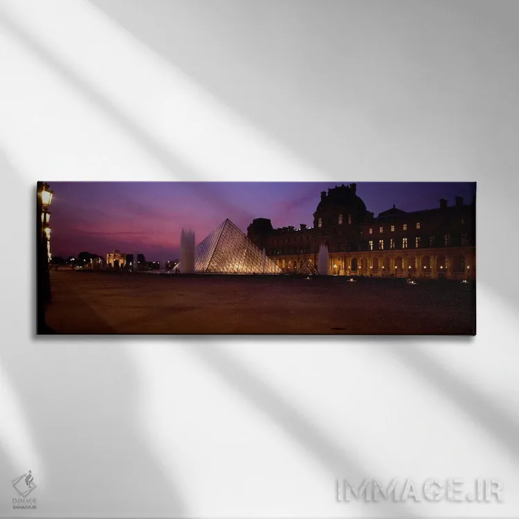 تابلو Louvre Pyramid, Musee Du Louvre, Paris, Ile-de-France, France,هرم روشنشده در شب، هرم لوور، موزه لوور، پاریس، ایل-دو-فرانس، فرانسه اثر پانورامیک ایمجز (استودیو عکاسی عریض) - نمای روبهرو روی دیوار