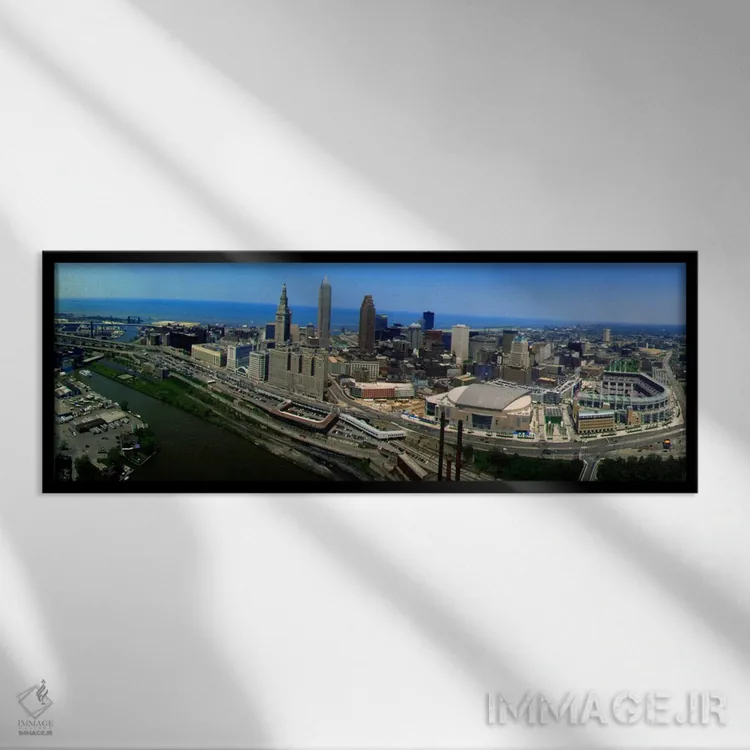 تابلو نمای هوایی کلیولند، اوهایو، ایالات متحده آمریکا اثر پانورامیک ایمجز (استودیو عکاسی عریض) - نمای قابدار مشکی