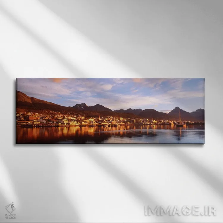 تابلو شهر اوشوآیا، تییرا دل فوئگو، آرژانتین اثر پانورامیک ایمجز (استودیو عکاسی عریض) - نمای روبهرو روی دیوار