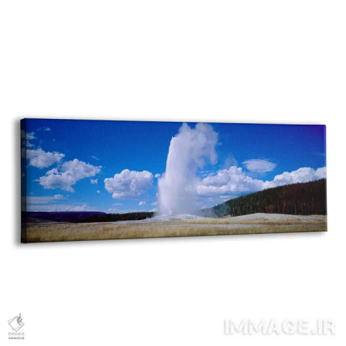 تابلو Old Faithful, Upper Geyser Basin, Yellowstone National Park, Wyoming, USA,فوران در روز ابری، اولد فیتفول، حوزه آبگرم فوقانی، پارک ملی یلوستون، وایومینگ، آمریکا اثر پانورامیک ایمجز (استودیو عکاسی عریض) - نمای پرسپکتیو محصول