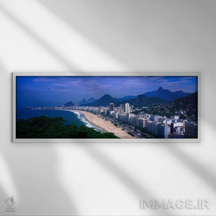 تابلو Rio de Janeiro, Brazil,نمای زاویهبالا از کوپاکابانا و پارکهای ملی اطراف، ریو دو ژانیرو، برزیل اثر پانورامیک ایمجز (استودیو عکاسی عریض) - نمای قابدار سفید