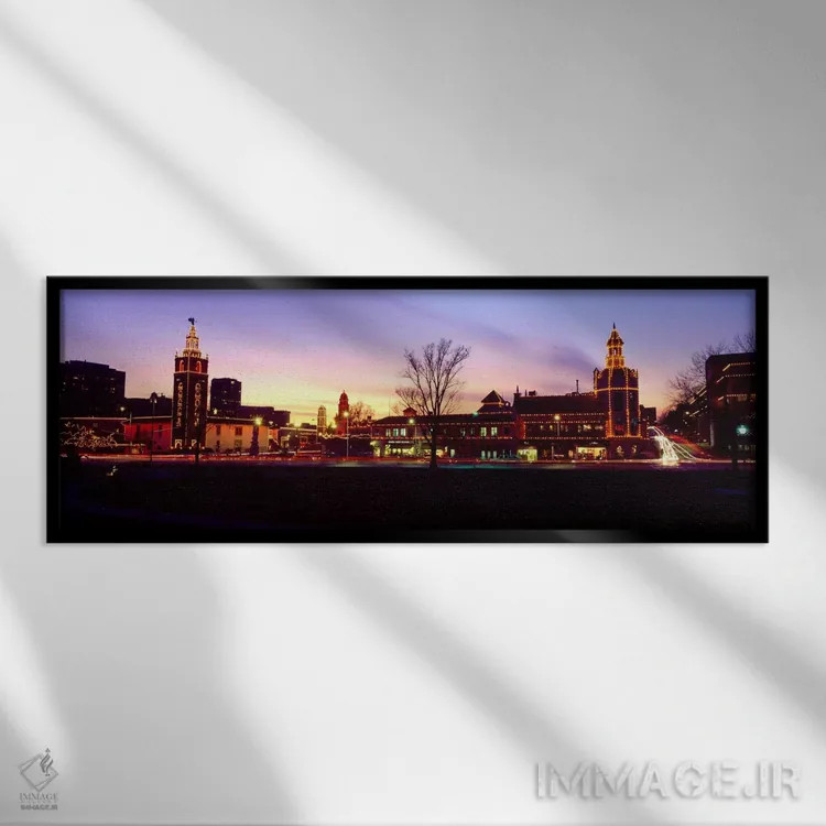 تابلو Country Club Plaza, Kansas City, Jackson County, Missouri, USA,ساختمانها در شهر، کانتری کلاب پلازا، کانزاس سیتی، شهرستان جکسون، میسوری، ایالات متحده آمریکا اثر پانورامیک ایمجز (استودیو عکاسی عریض) - نمای قابدار مشکی