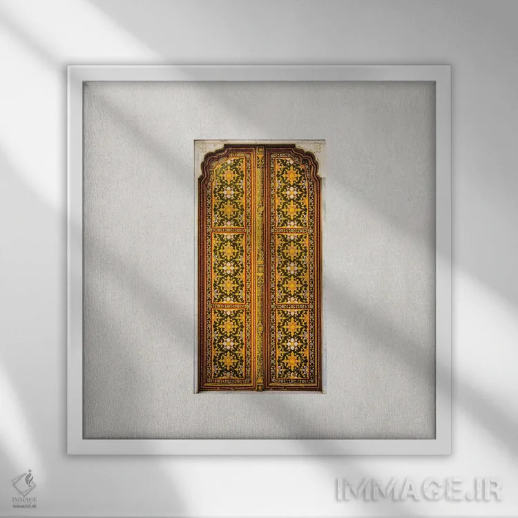 تابلو در زرد دو اثر دانیلو د آلکساندریا - نمای قابدار سفید