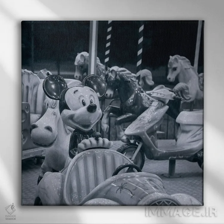 تابلو چرخوفلک میکیماوس اثر اندری-ساند - نمای روبهرو روی دیوار